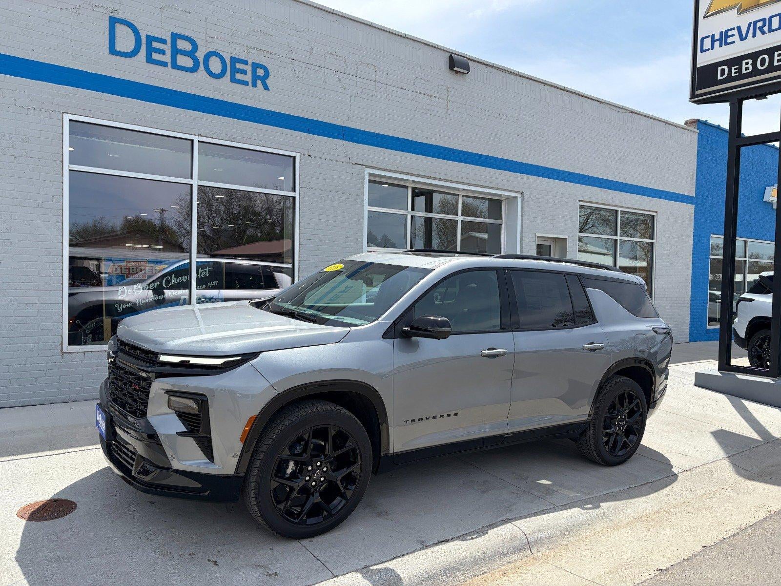 2026 Chevrolet Traverse RS in Sterling Gray Metallic — front three-quarter view