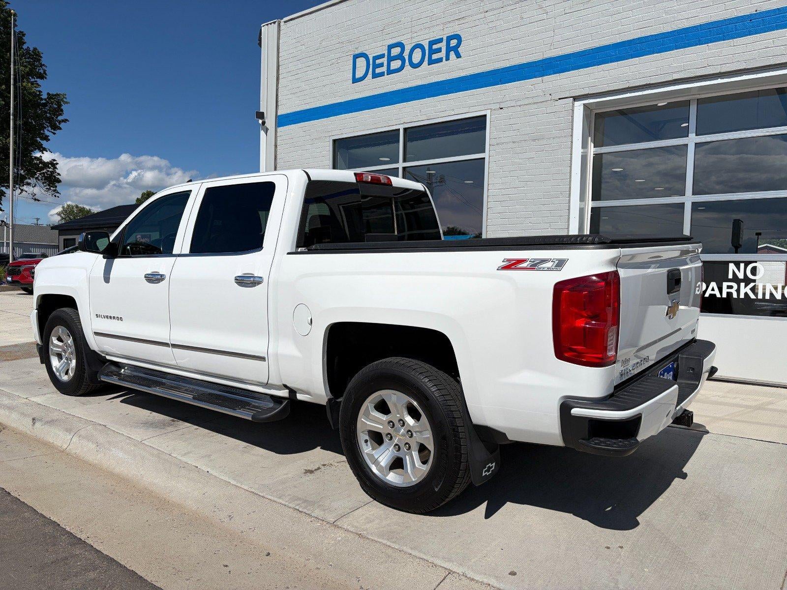 2016 Chevrolet Silverado 1500 — rear three-quarter view