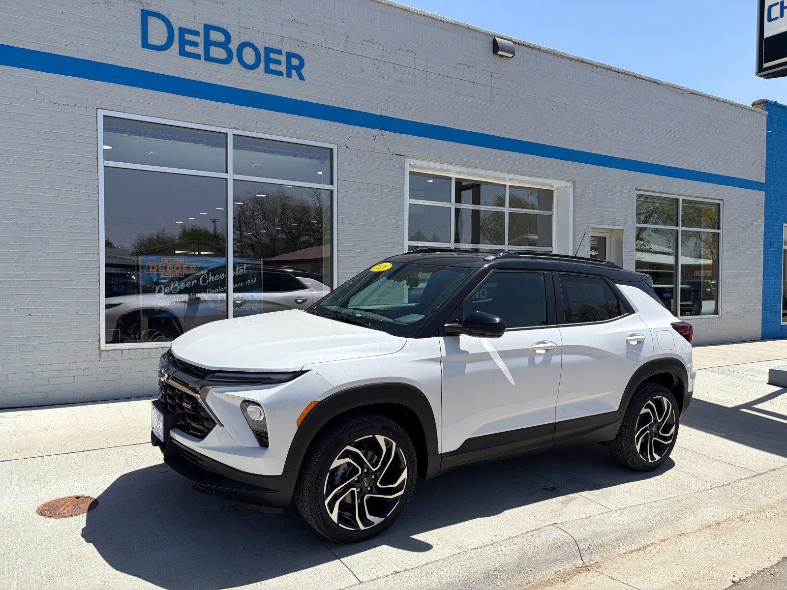 2026 Chevrolet Trailblazer RS in Iridescent Pearl Tricoat — front three-quarter view